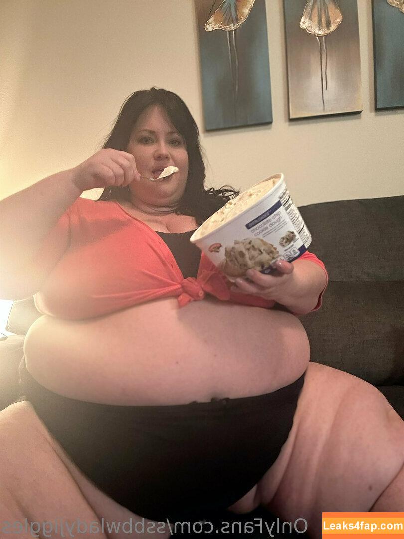 ssbbwladyjiggles /  leaked photo photo #0257