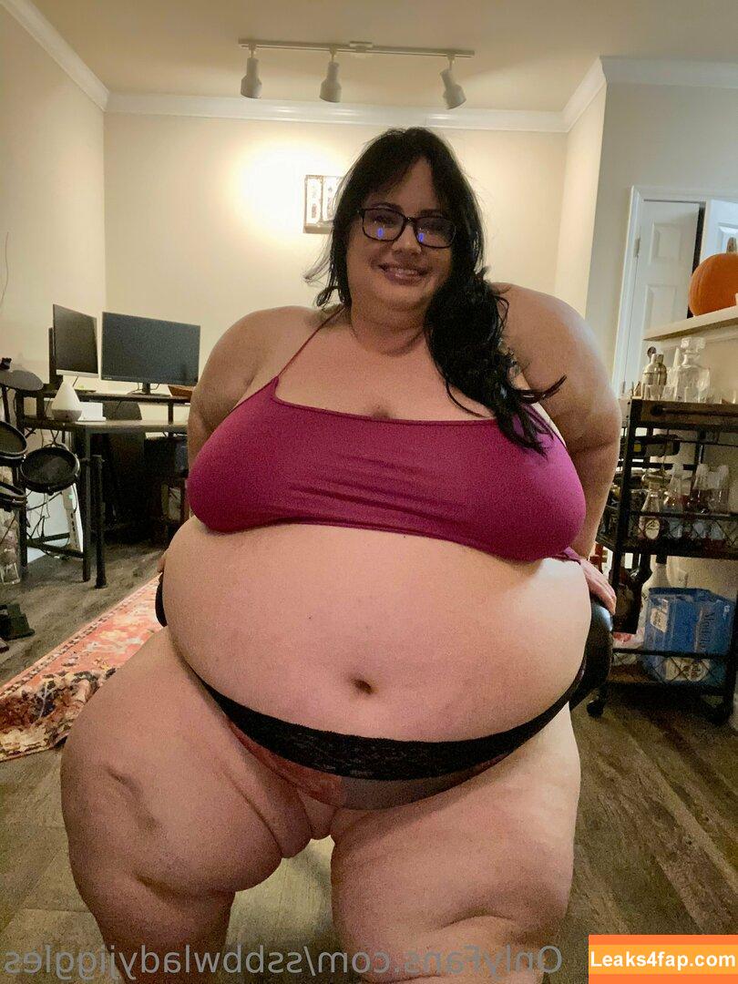 ssbbwladyjiggles /  leaked photo photo #0268