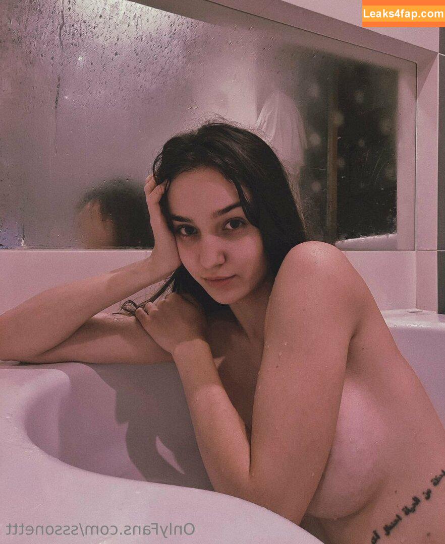 sssonettt /  leaked photo photo #0024
