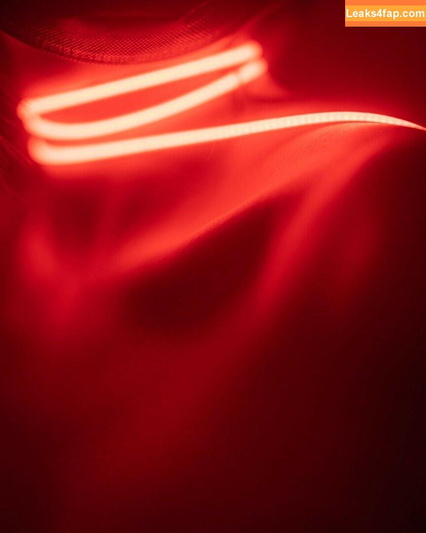 _ssssssssssss9_ /  leaked photo photo #0041