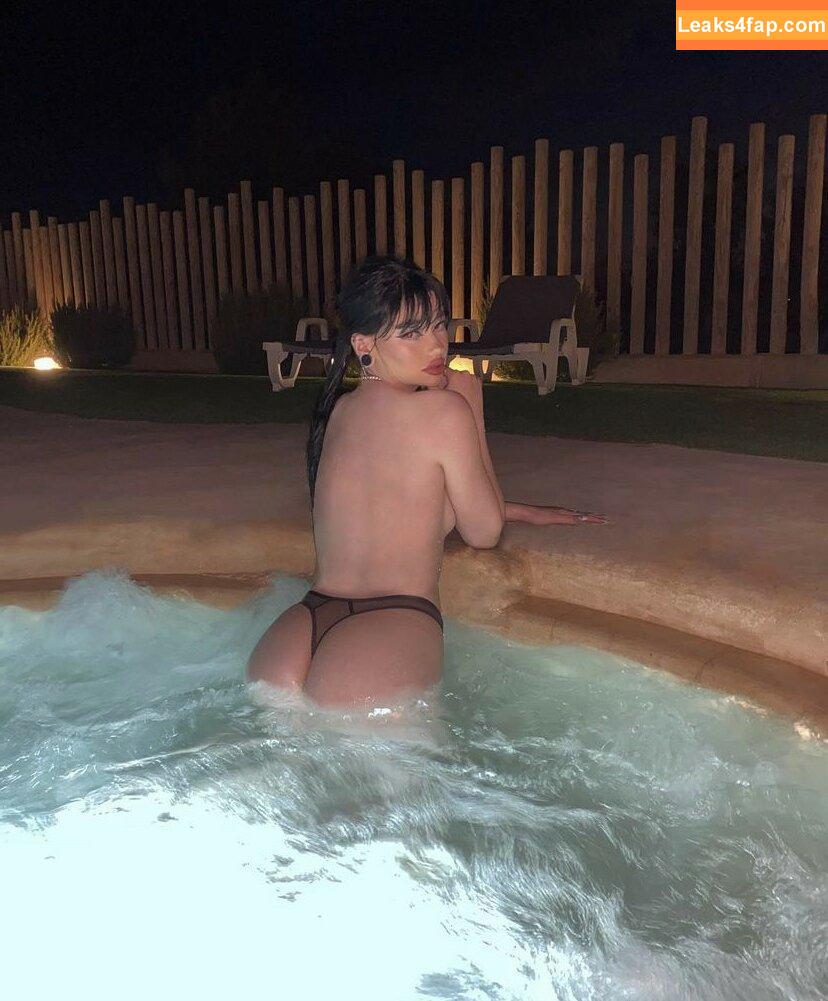 ssstrzalkowska /  leaked photo photo #0002