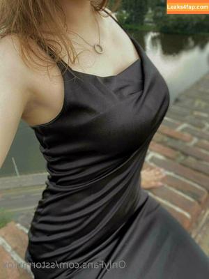 sstormyfox photo #0004