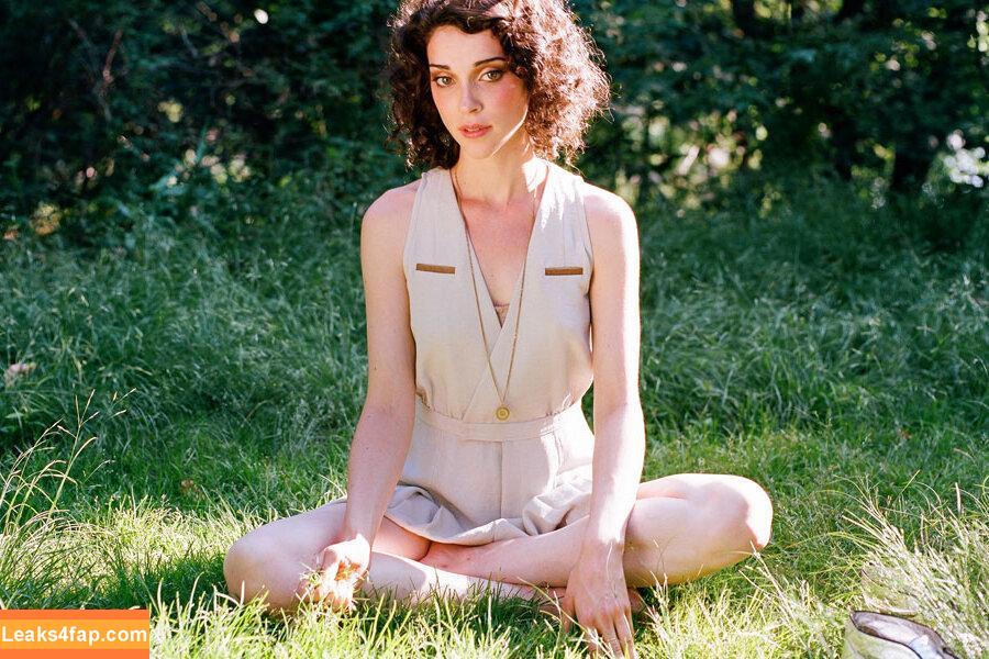 St Vincent / Annie Erin Clark / muddaub / st_vincent leaked photo photo #0021