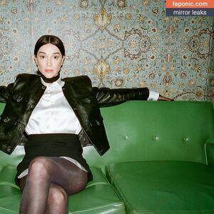 St Vincent photo #0133