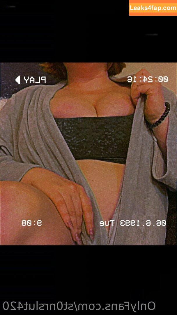 st0nrslut420 /  leaked photo photo #0018