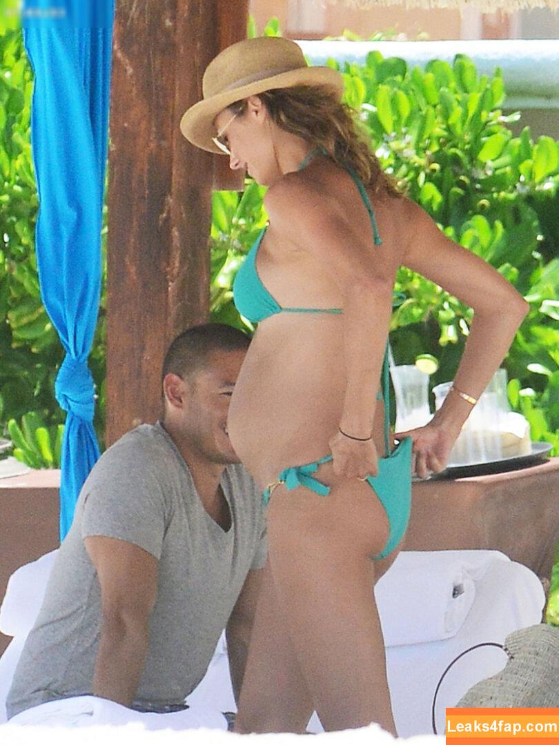 Stacy Keibler / StacyKeibler leaked photo photo #0704