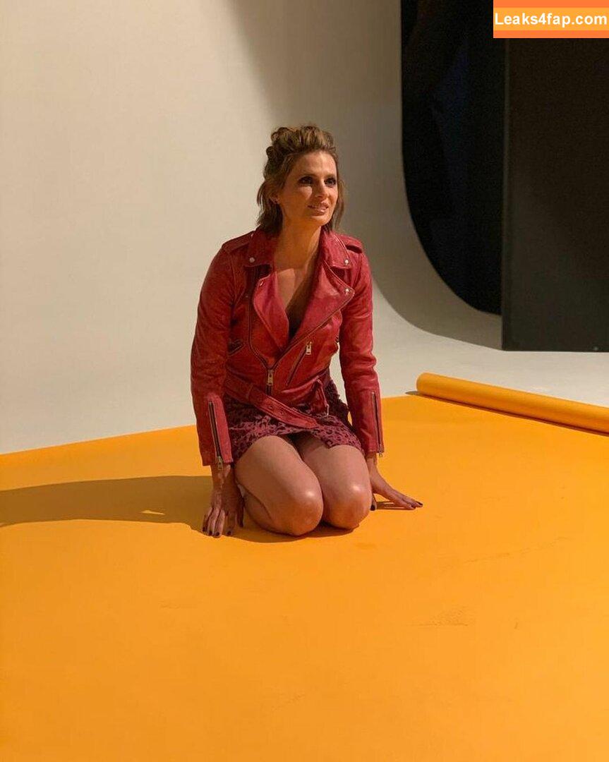 Stana Katic / drstanakatic слитое фото фото #0079