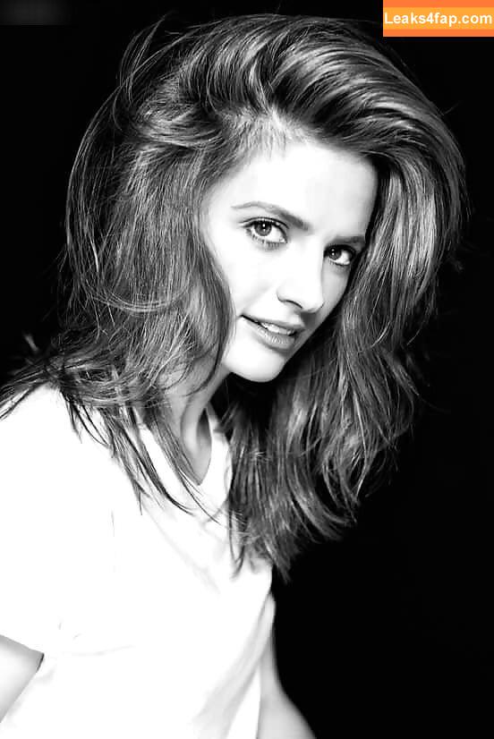 Stana Katic / drstanakatic слитое фото фото #0096