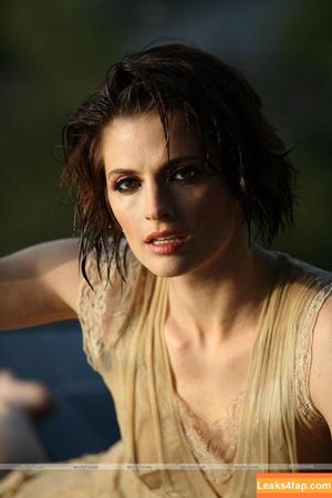 Stana Katic photo #0046