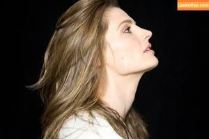 Stana Katic photo #0088