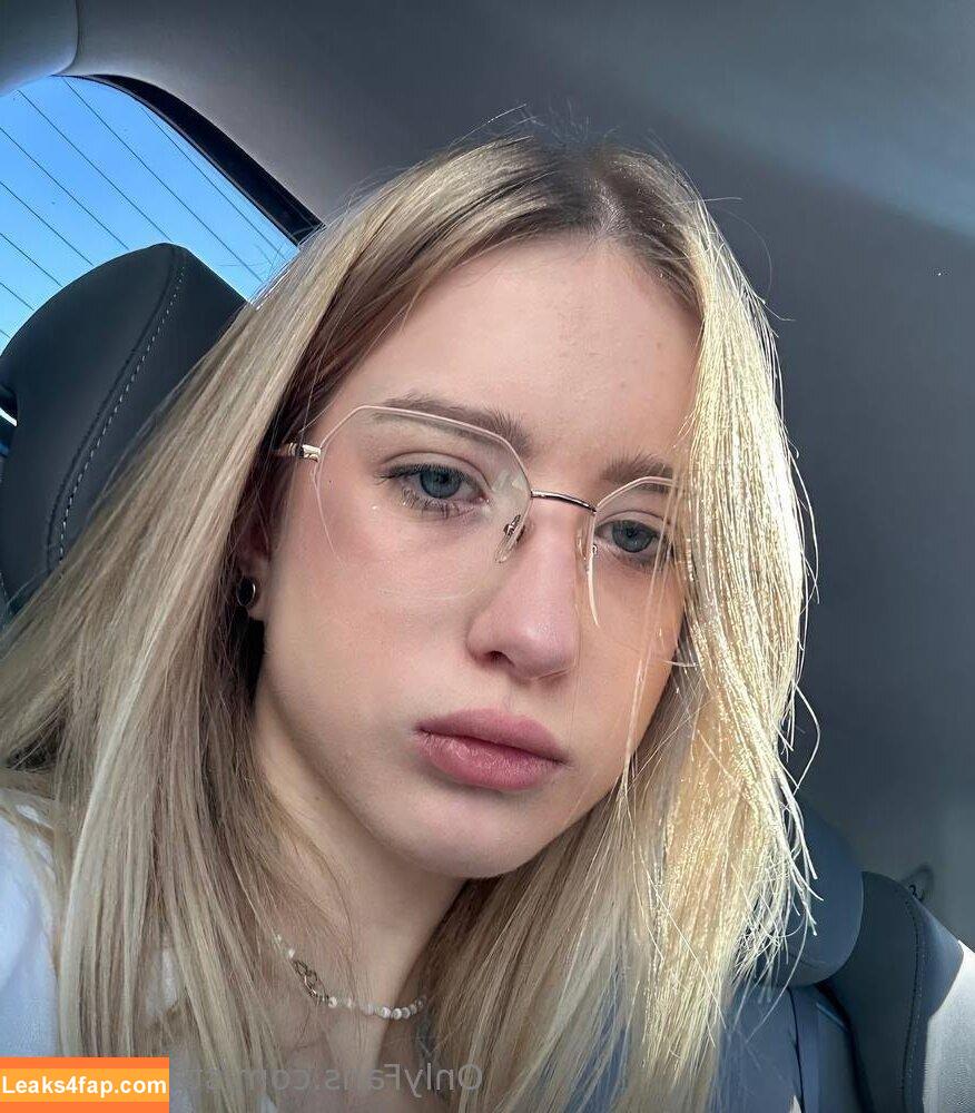 star_tina_ts / star_ling leaked photo photo #0016