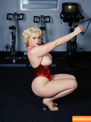 Stefania Ferr photo #0004