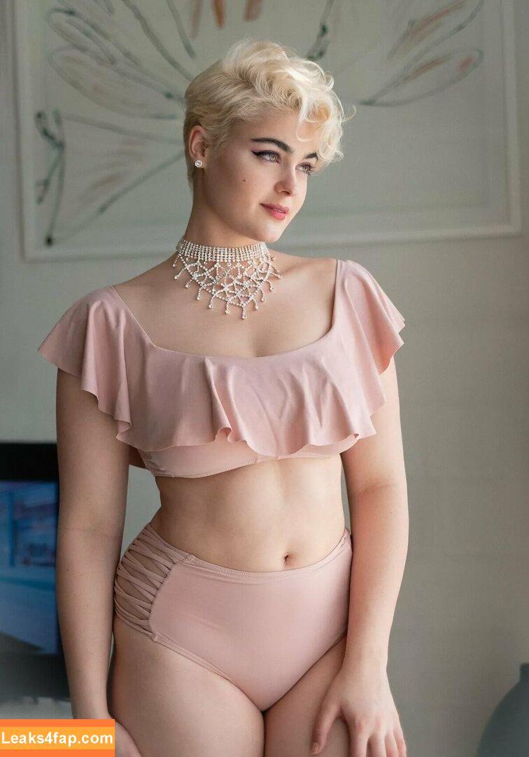 Stefania Ferraro /  leaked photo photo #0003
