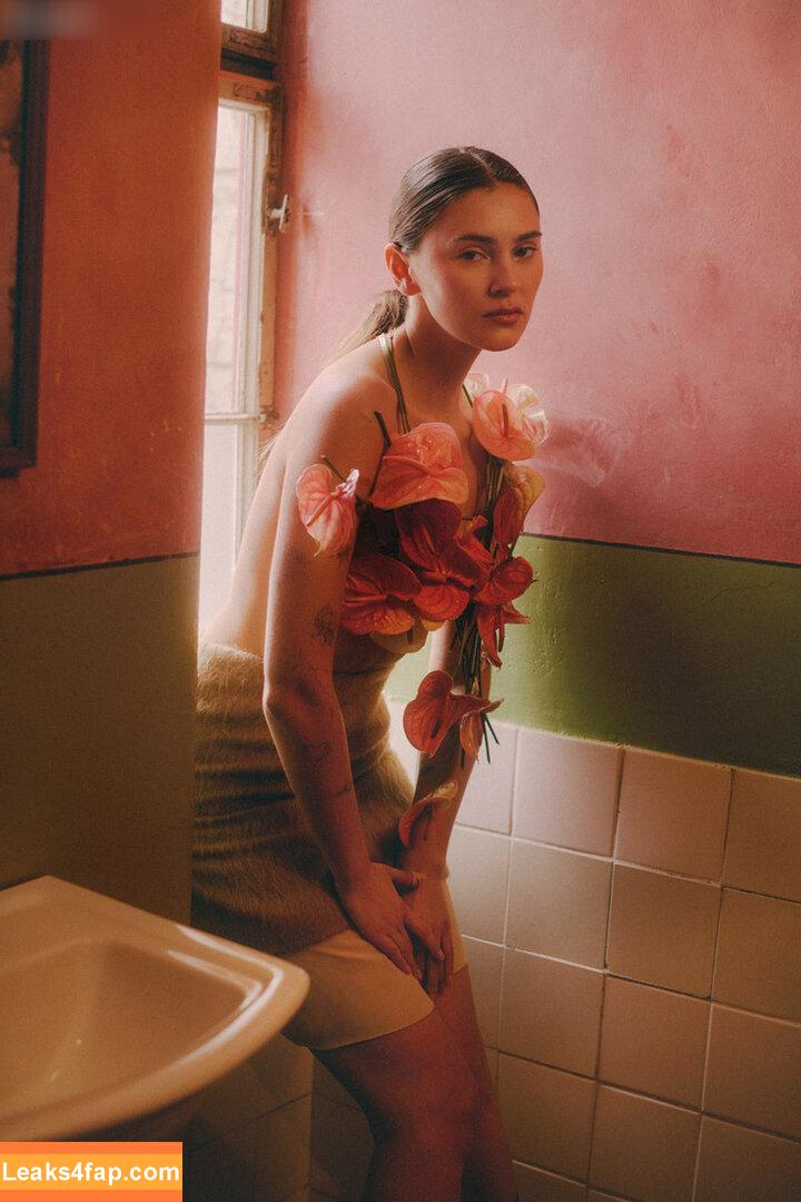 Stefanie Giesinger / stefaniegiesinger / steffigiesinger leaked photo photo #0386