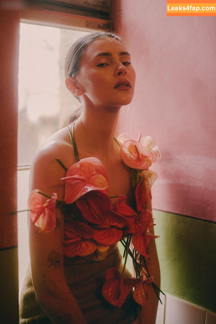 Stefanie Giesinger / stefaniegiesinger / steffigiesinger leaked photo photo #0389