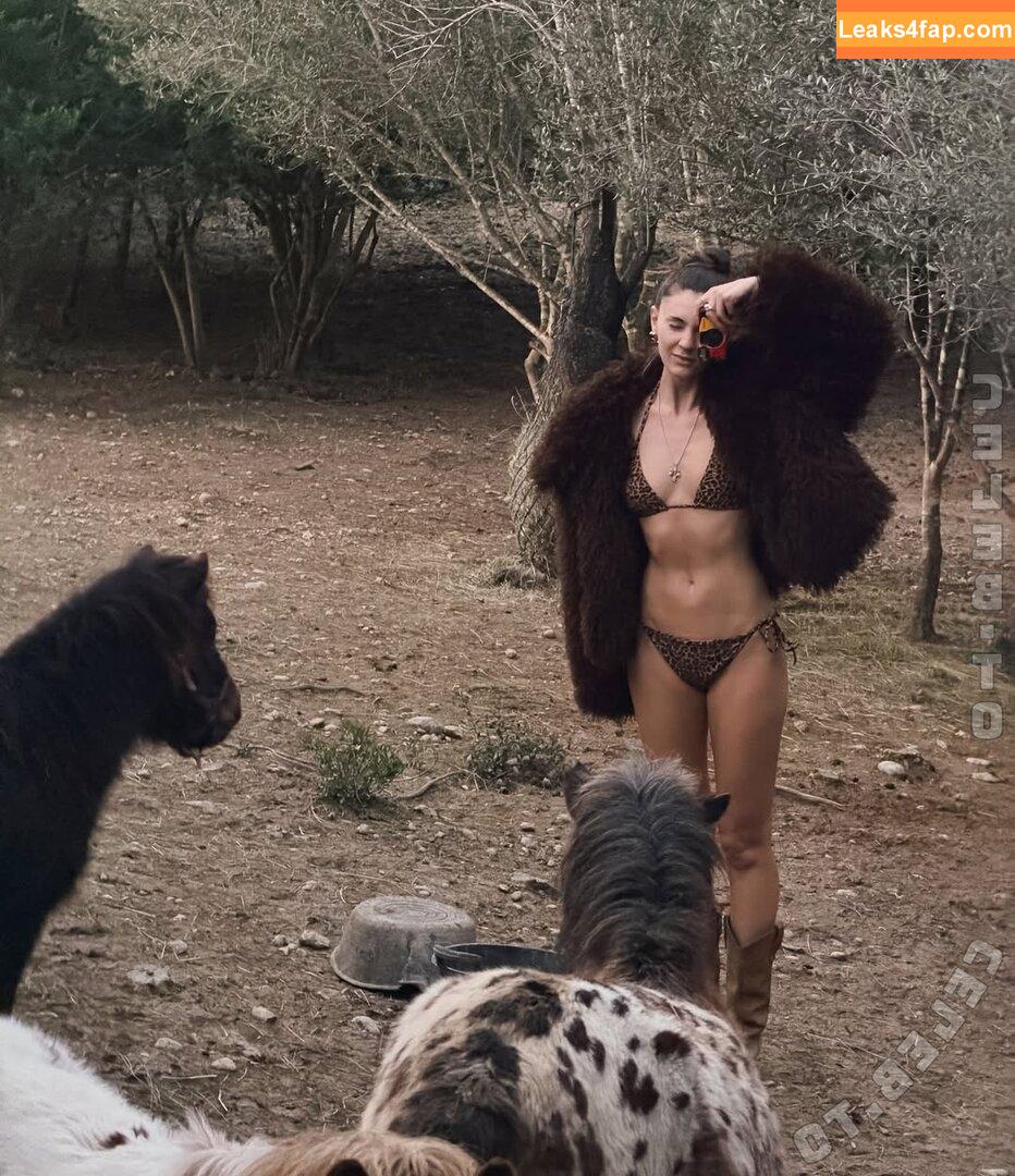 Stefanie Giesinger / StefanieGiesinger1 / https: / stefaniegiesinger / steffigiesinger leaked photo photo #0417