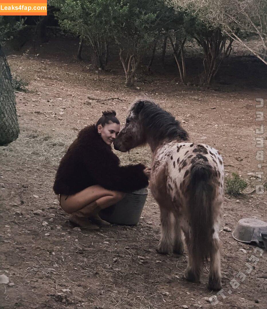 Stefanie Giesinger / StefanieGiesinger1 / https: / stefaniegiesinger / steffigiesinger leaked photo photo #0419