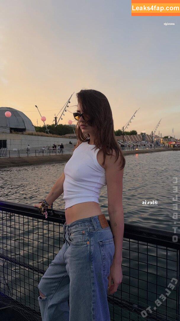 Stefanie Giesinger / StefanieGiesinger1 / https: / stefaniegiesinger / steffigiesinger слитое фото фото #0435