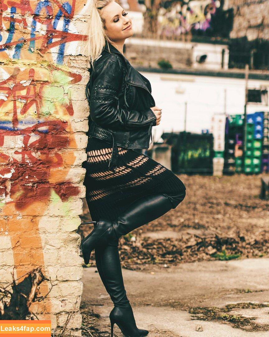 Steffi Landerer / steffymetal слитое фото фото #0233