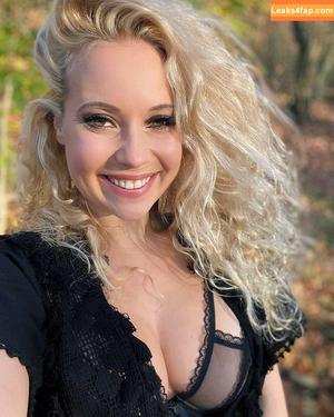 Steffi Landerer photo #0104