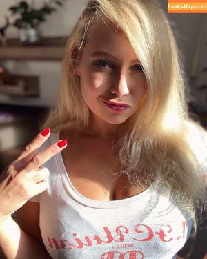 Steffi Landerer photo #0381