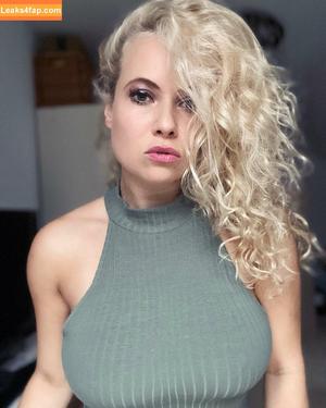Steffi Landerer photo #0402