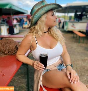 Steffi Landerer photo #0472