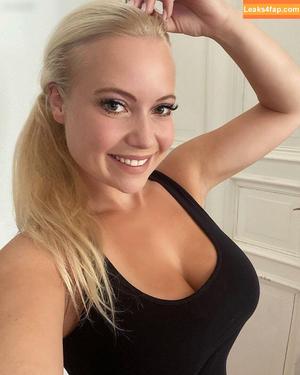 Steffi Landerer photo #0478