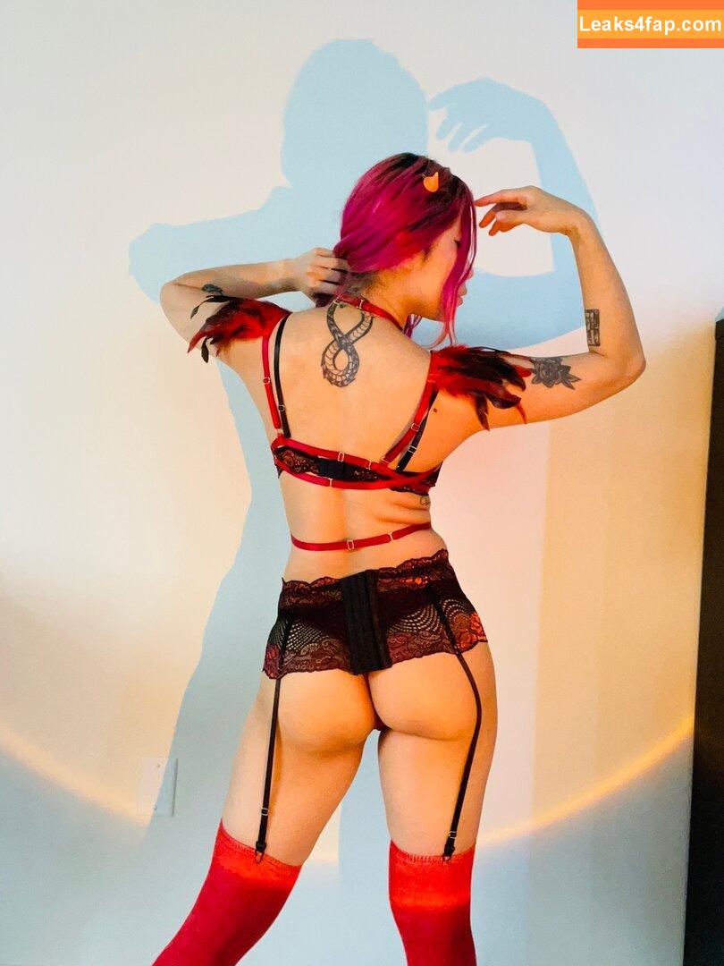 Stella Chung / ParallaxStella / therealparallaxstella leaked photo photo #0091