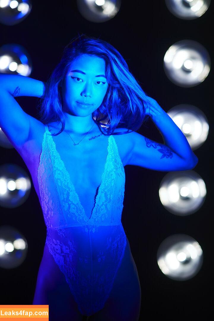 Stella Chung / ParallaxStella / therealparallaxstella leaked photo photo #0148