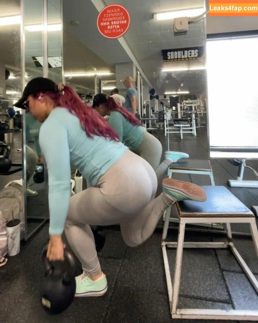 Stella Chung / ParallaxStella / therealparallaxstella leaked photo photo #0235