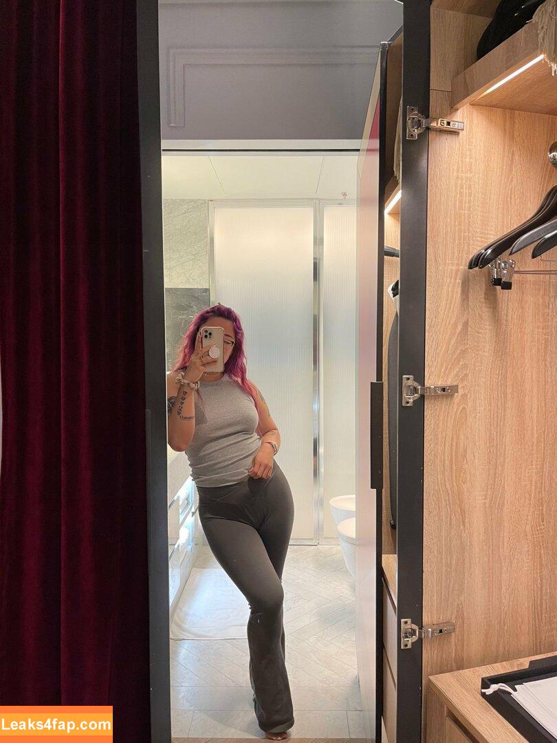 Stella Chung / ParallaxStella / therealparallaxstella leaked photo photo #0244