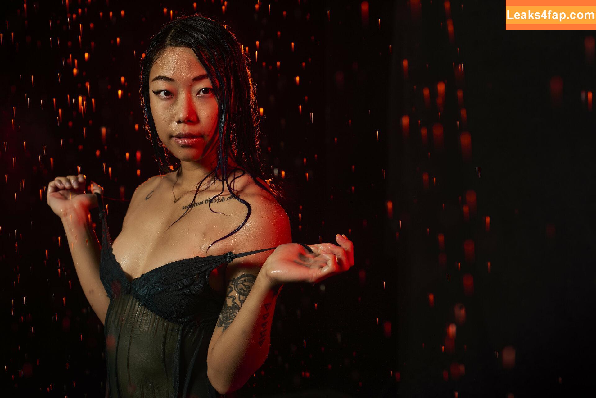 Stella Chung / ParallaxStella / therealparallaxstella leaked photo photo #0292