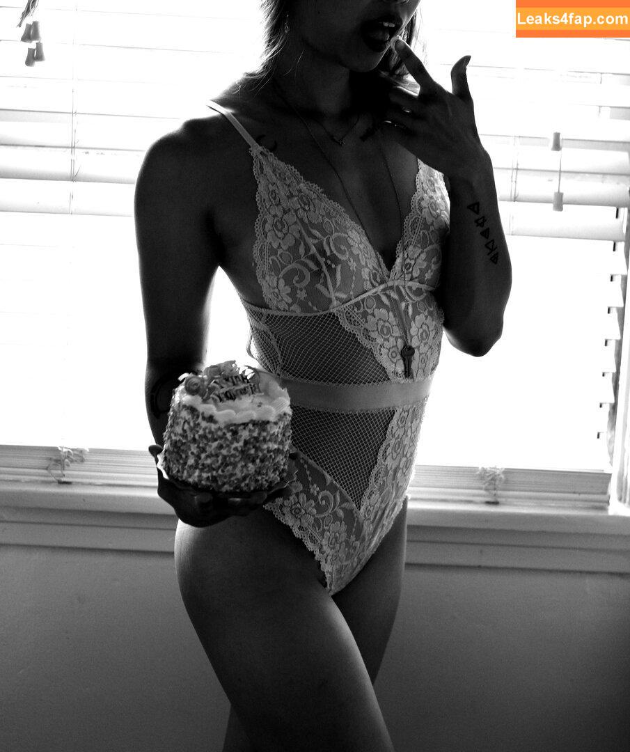 Stella Chung / ParallaxStella / therealparallaxstella leaked photo photo #0322