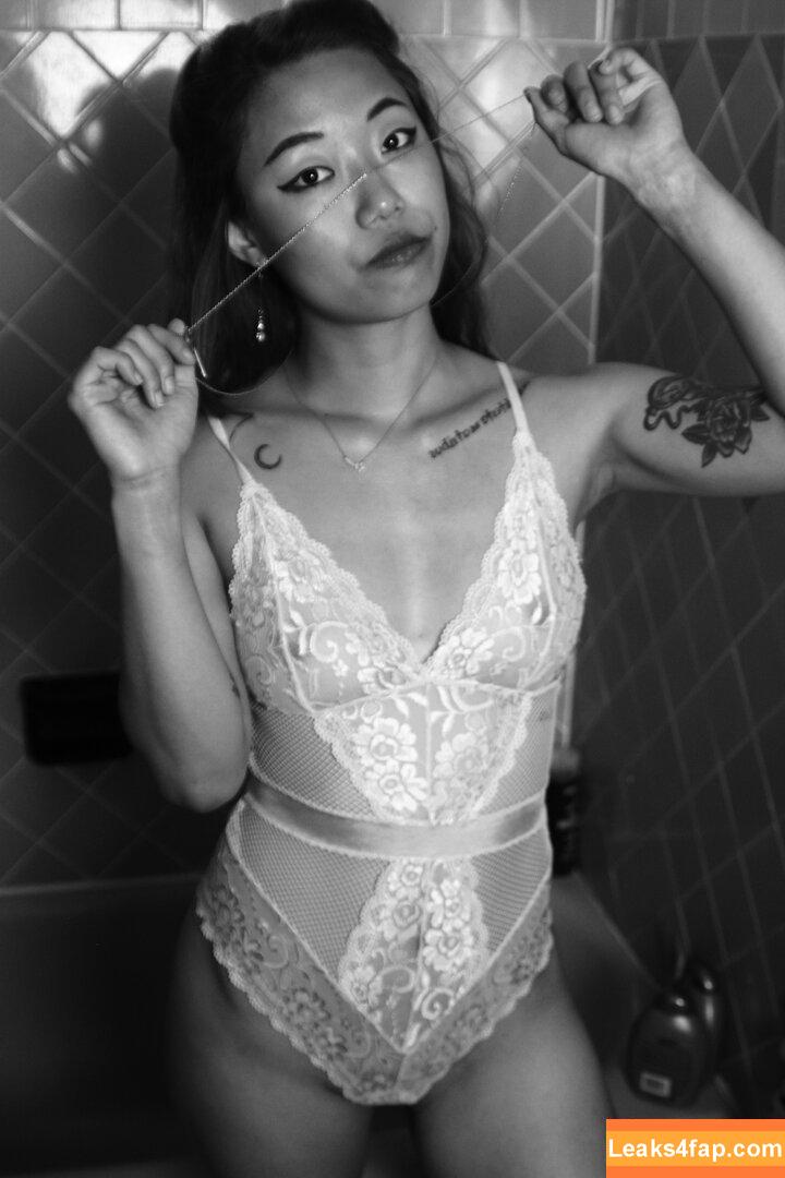 Stella Chung / ParallaxStella / therealparallaxstella leaked photo photo #0334