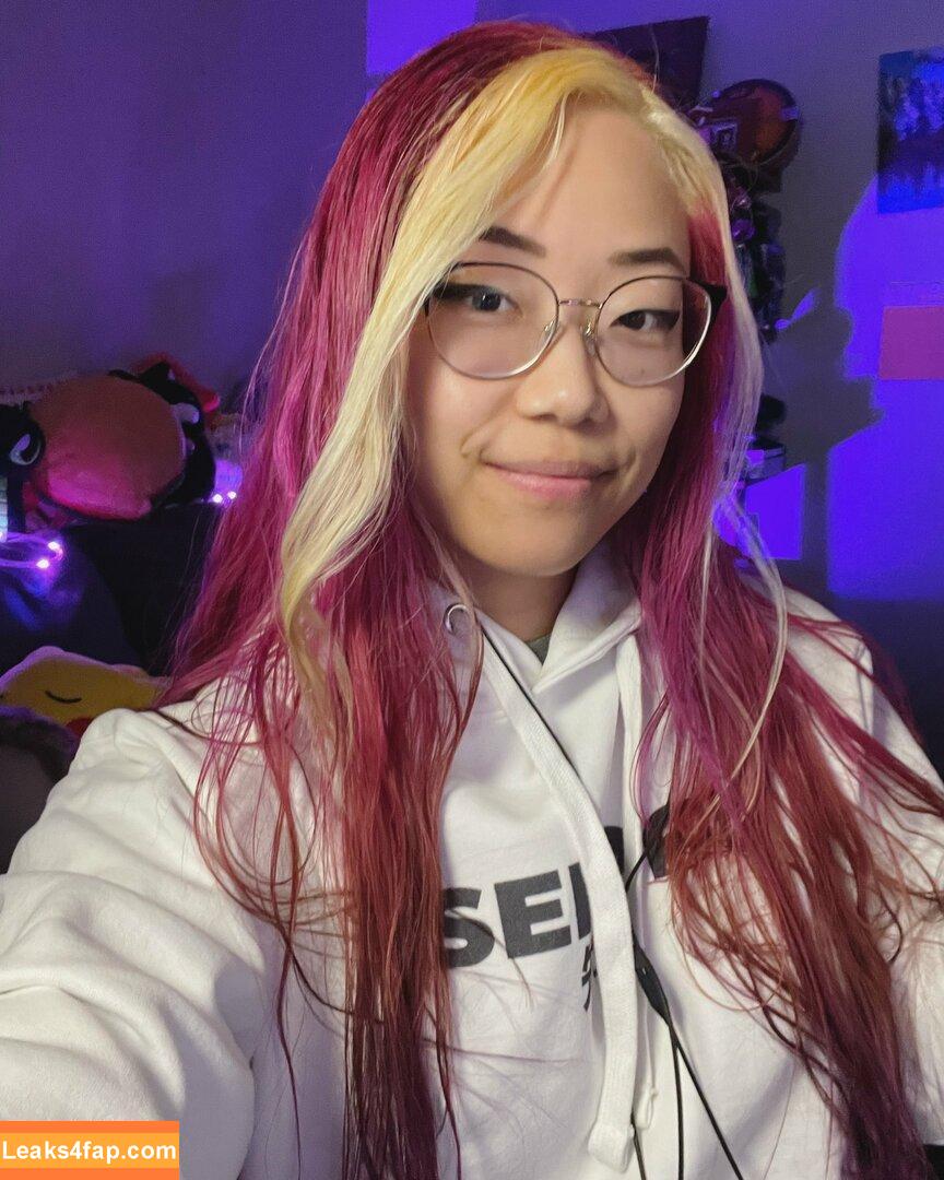 Stella Chung / ParallaxStella / therealparallaxstella leaked photo photo #0440