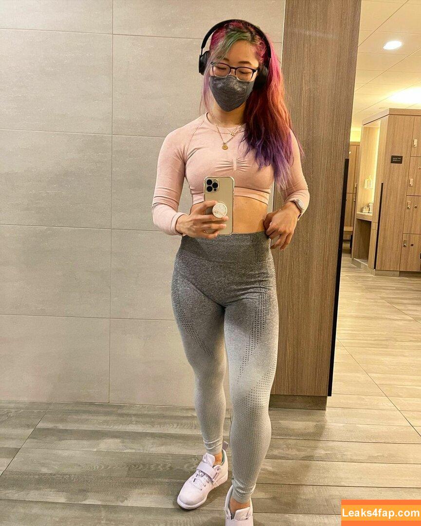 Stella Chung / ParallaxStella / therealparallaxstella leaked photo photo #0779