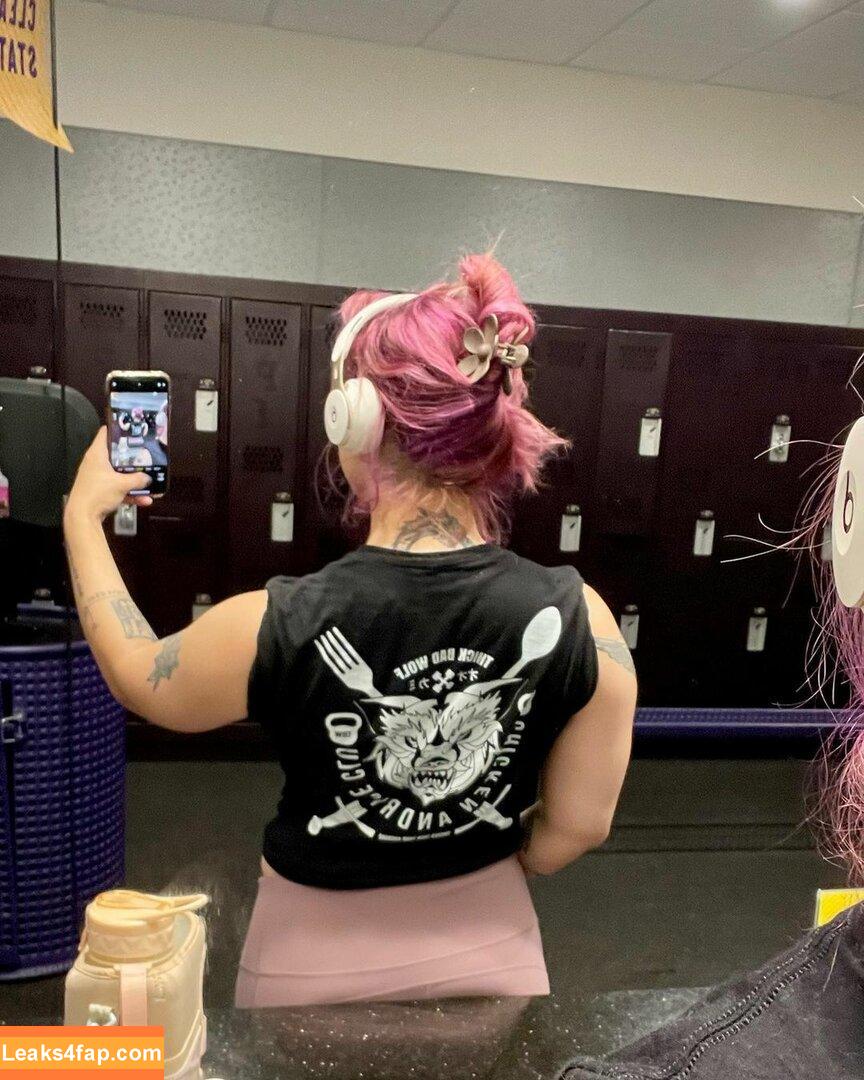 Stella Chung / ParallaxStella / therealparallaxstella leaked photo photo #0859