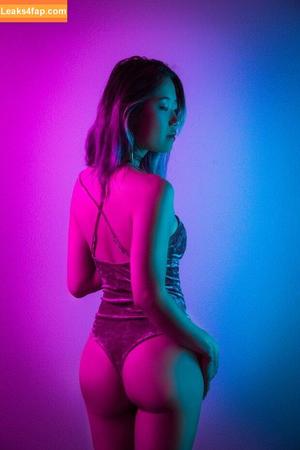 Stella Chung photo #0377
