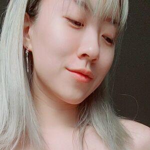 Stella Chuu photo #0008