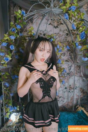 Stella Chuu photo #0471