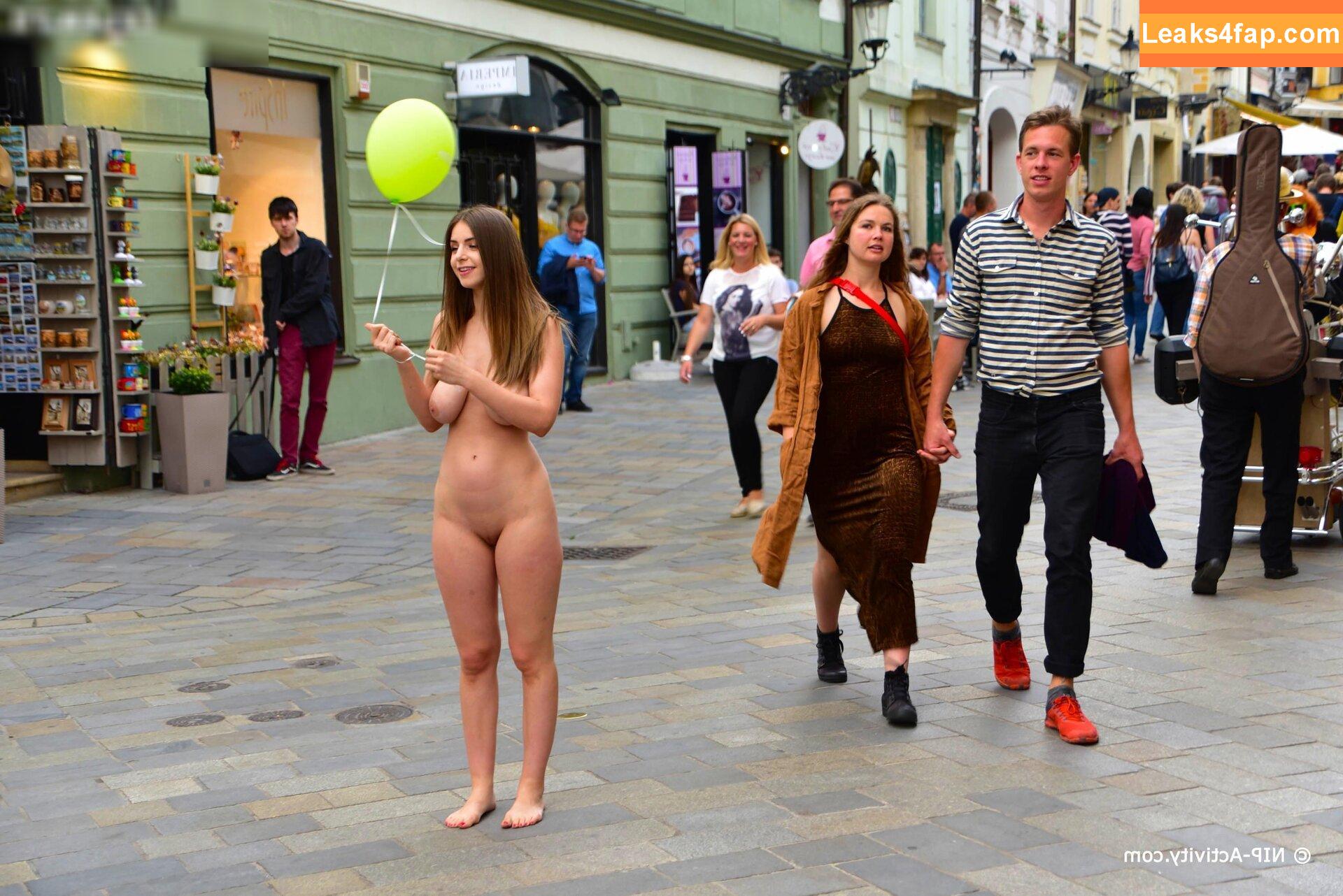 Stella Cox / Frolicme / Home Love / stella_cox / stella_h_cox / thestellacox leaked photo photo #0963