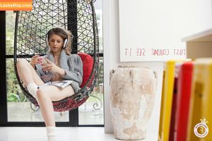 Stella Cox photo #0233