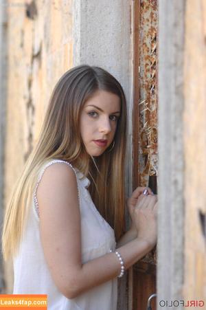 Stella Cox photo #0836