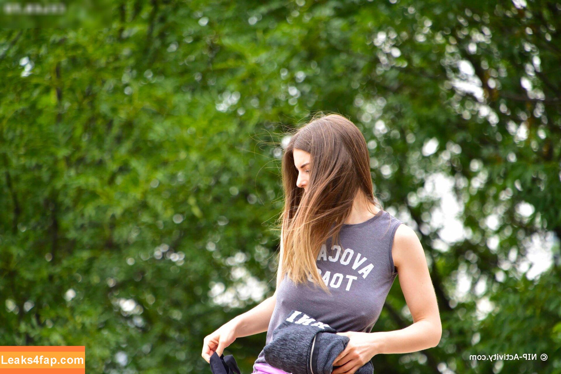 Stella Cox / Frolicme / Home Love / stella_cox / stella_h_cox / thestellacox leaked photo photo #1023