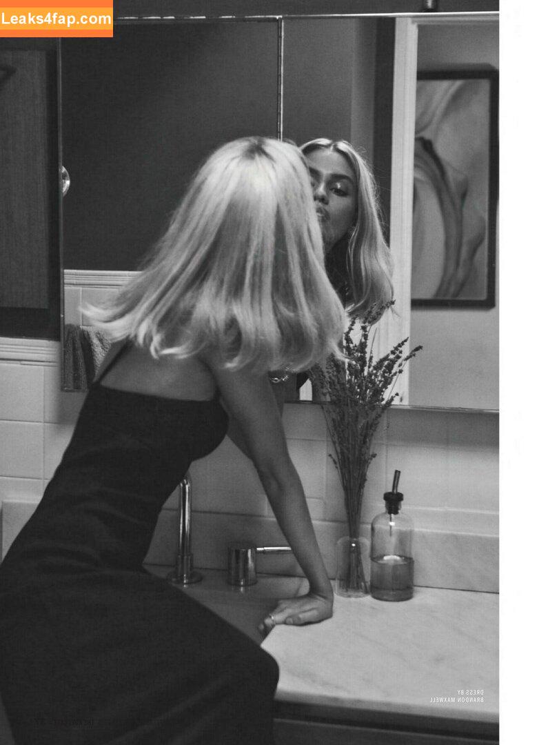 Stella Maxwell / stellamaxwell слитое фото фото #0115