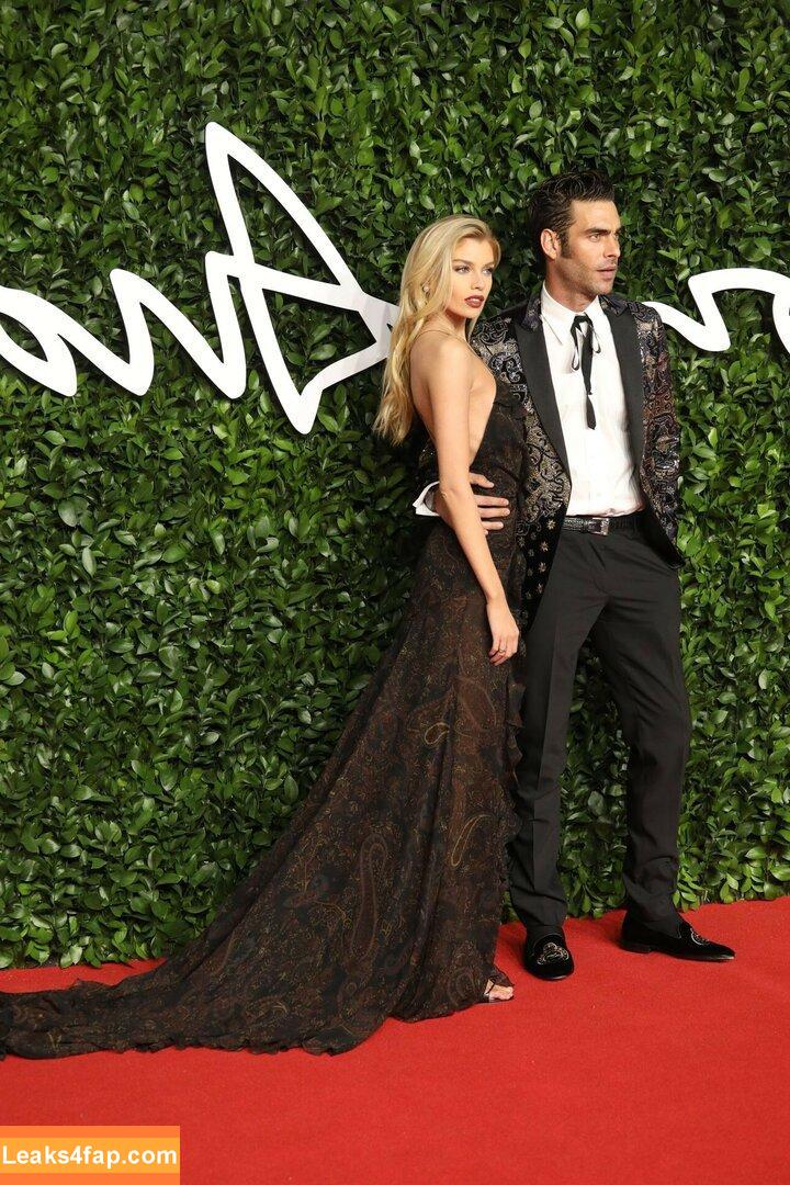 Stella Maxwell / stellamaxwell слитое фото фото #0180