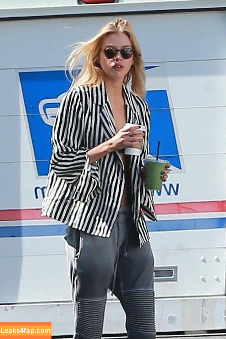 Stella Maxwell / stellamaxwell слитое фото фото #0187