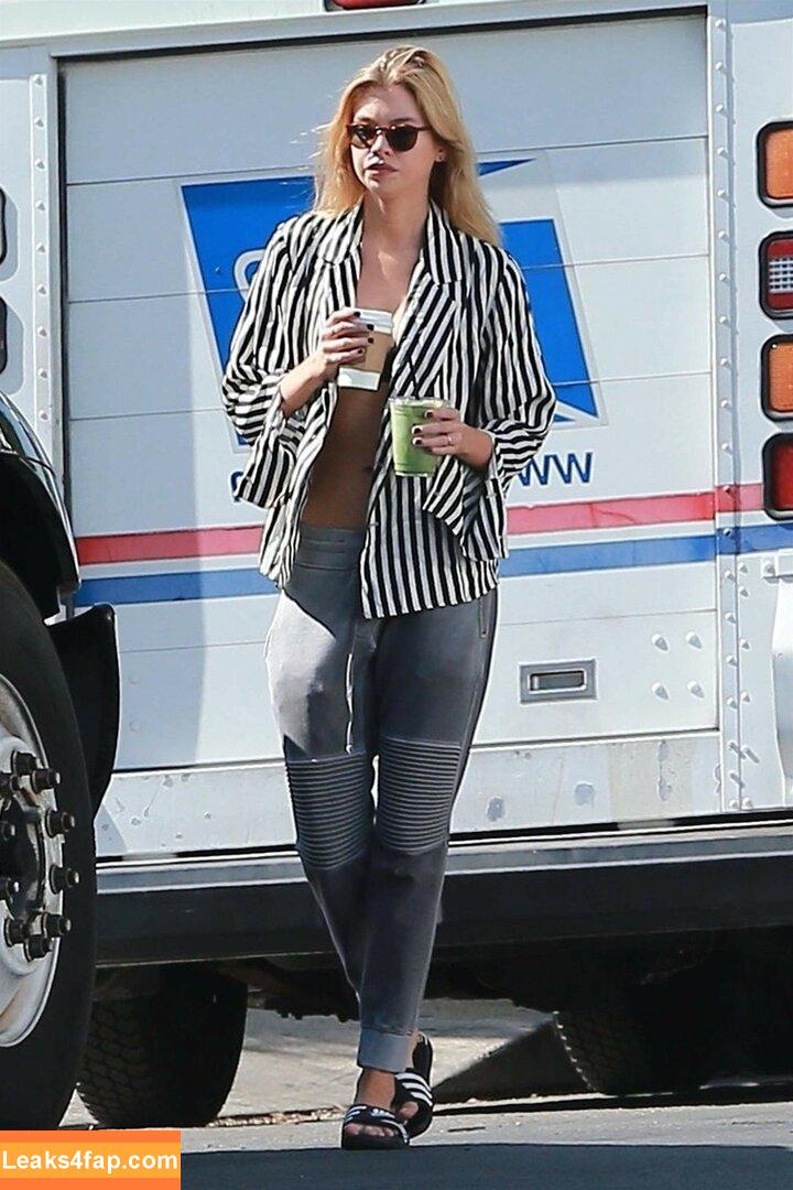 Stella Maxwell / stellamaxwell слитое фото фото #0195