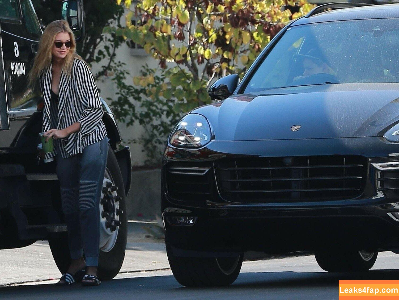 Stella Maxwell / stellamaxwell слитое фото фото #0200